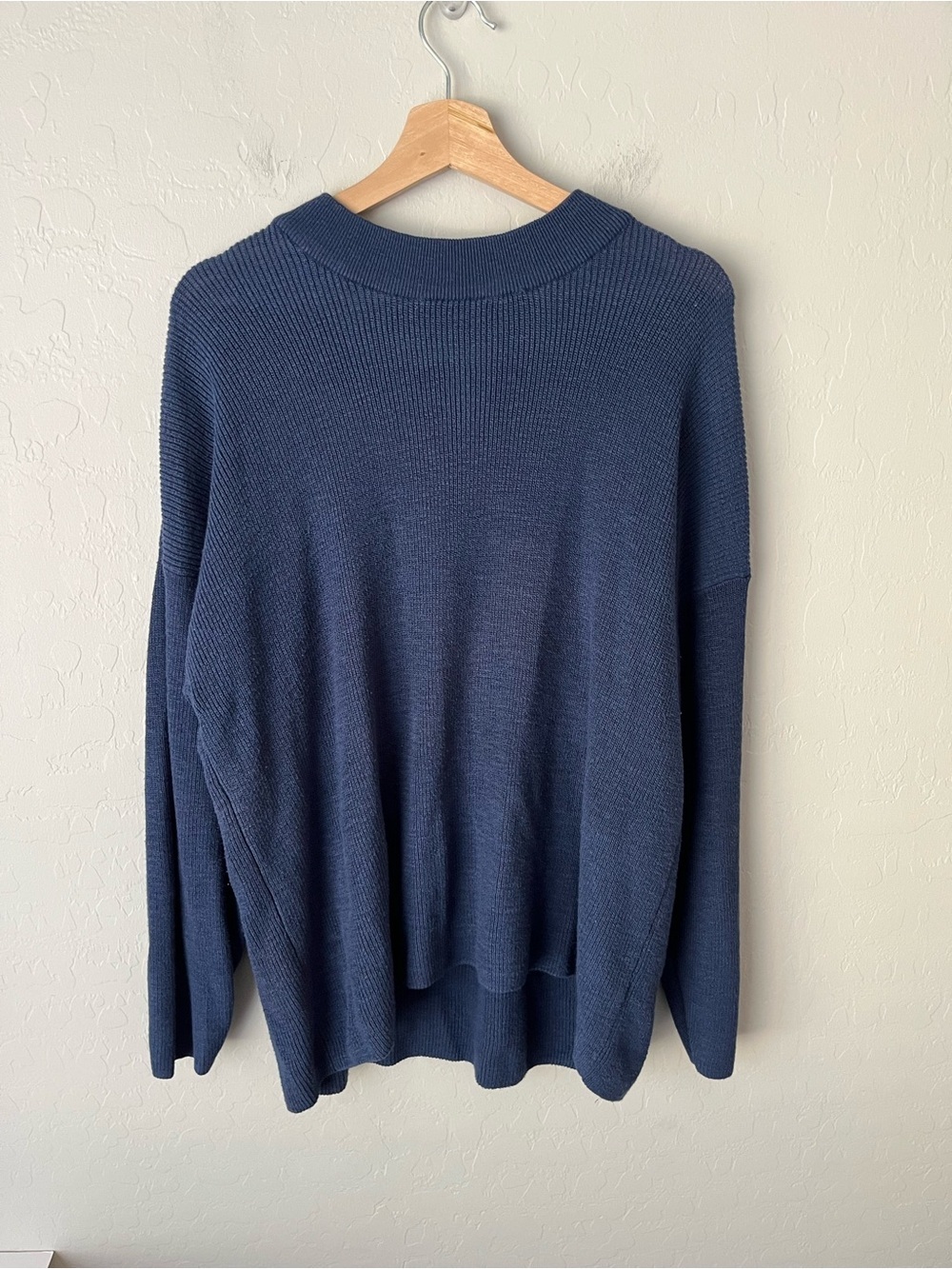 Free People Beach Navy Blue Knit Oversized Sweater Size Medium